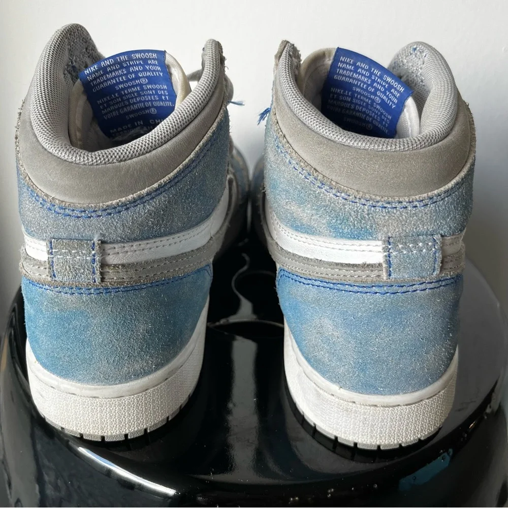 Nike Air Jordan 1 Retro High OG GS Shoes Youth Size 5Y Hyper Royal 575441-402